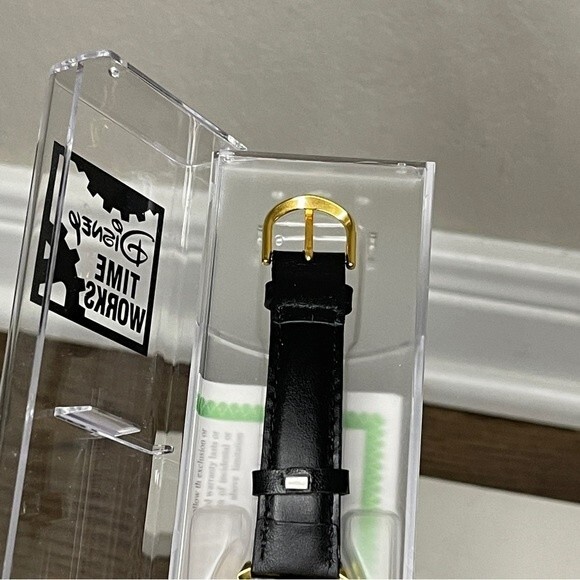 Walt Disney Pirates of the Caribbean Special Edition Sold Out Collectors Watch - Picture 12 of 15